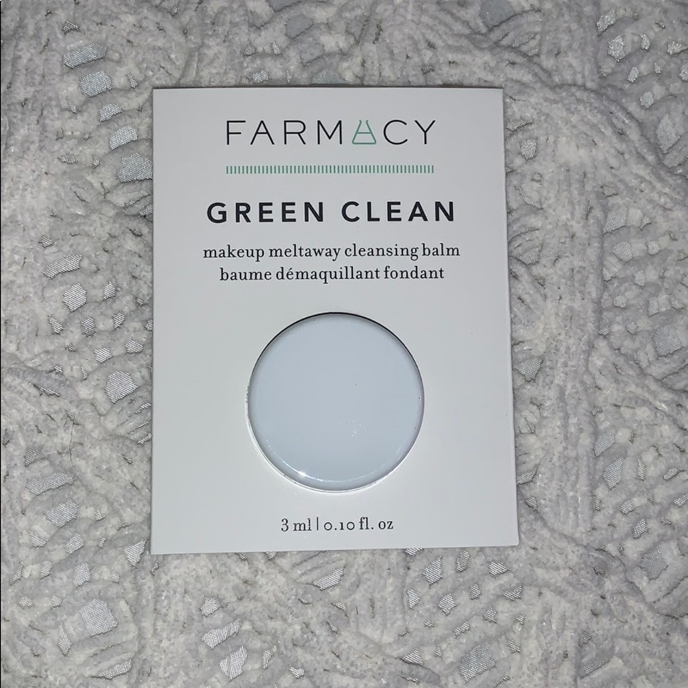 FREE W/PURCHASE FARMACY GREEN CLEAN